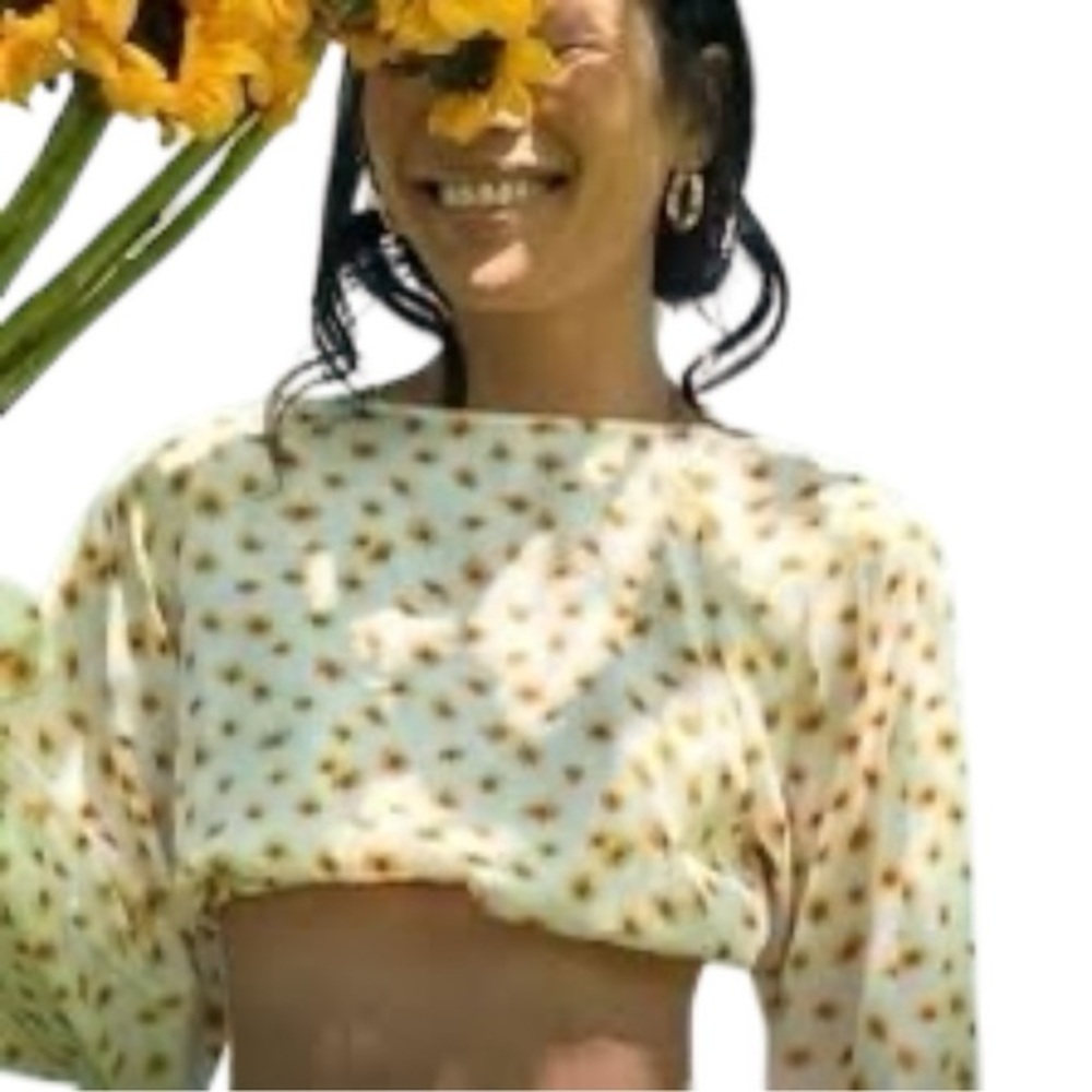 WeWoreWhat Billow Sleeve Top Ditsy Daisy Floral Blouse Romantic Cottagecore